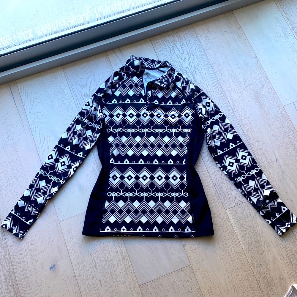 Womens Hot Chillys long sleeve ski and snowboarding thermal top size medium b/w